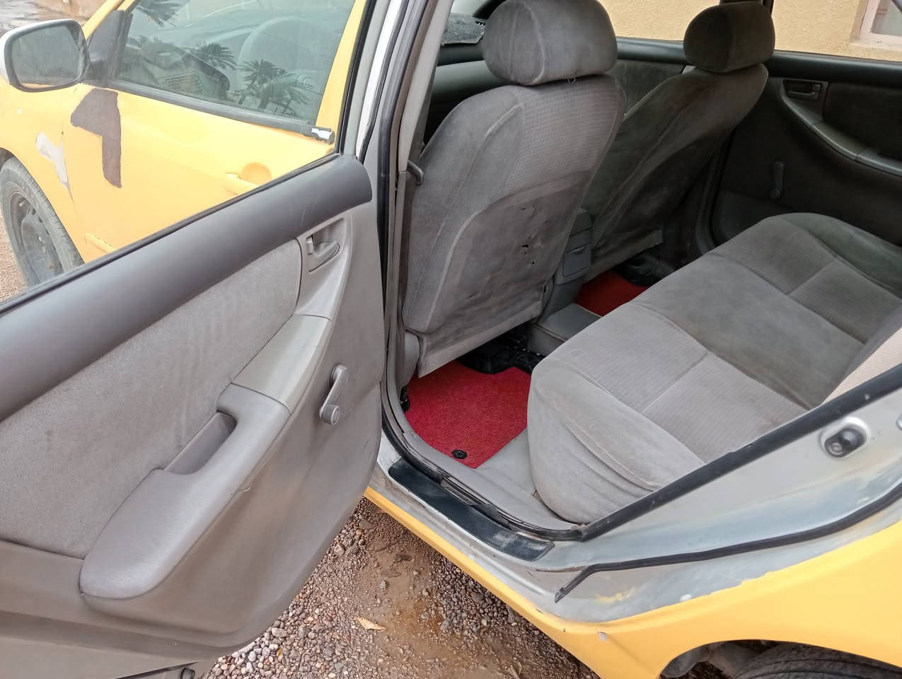 سلام عليكم 
للبيع كورلا 2008
مكينة بيها صوت 
كير جديد تخم تاير صدر جديد جاهزة نقصها مكينه 
***********
