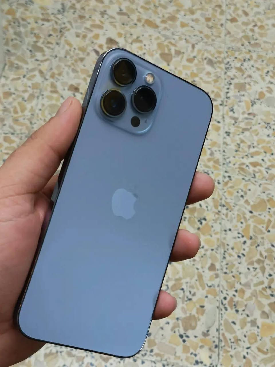للبيــــع 📱
جهاز: iPhone 13 Pro Max 

الذاكرة: 256GB 

البطارية: 80% 🔋

الحالة: Waterproof شرط الفحص بالحاسبة والهواء 💯

الملحقات: كامل 

السعر: خاص 

للاستفسار اتصال او واتساب: ***********

