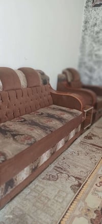 تخم للبيع ١٠ مقاعد السعر ٣٠٠وبي مجال للاستفسار الاتصال على الرقم 07734...