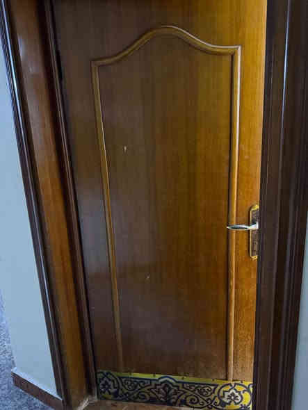 غراض مستعمله  
للبيع العنوان بغداد حي العامل خلف الهايبر ماركت
للتواصل فقط واتساب) ***********
