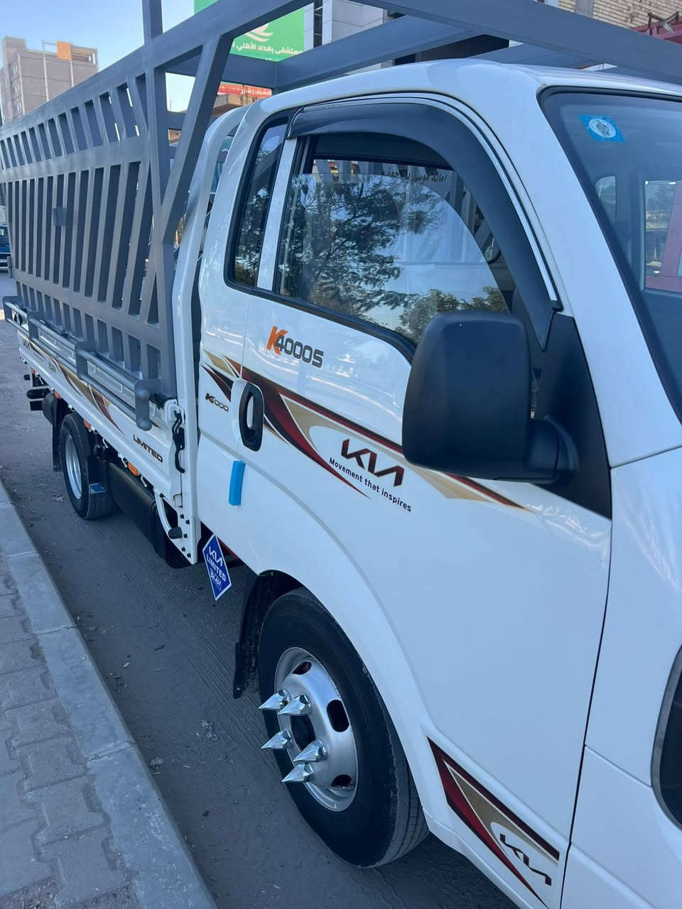 سلام عليكم فحل موديل 2024 كفاله بيه بس الغد امبدل صوب العبري سياره حلوه وجاهزه العمل السياره ابسمي السعر 195وبيه مجال المكان نجف اتصل ع رقم ***********
