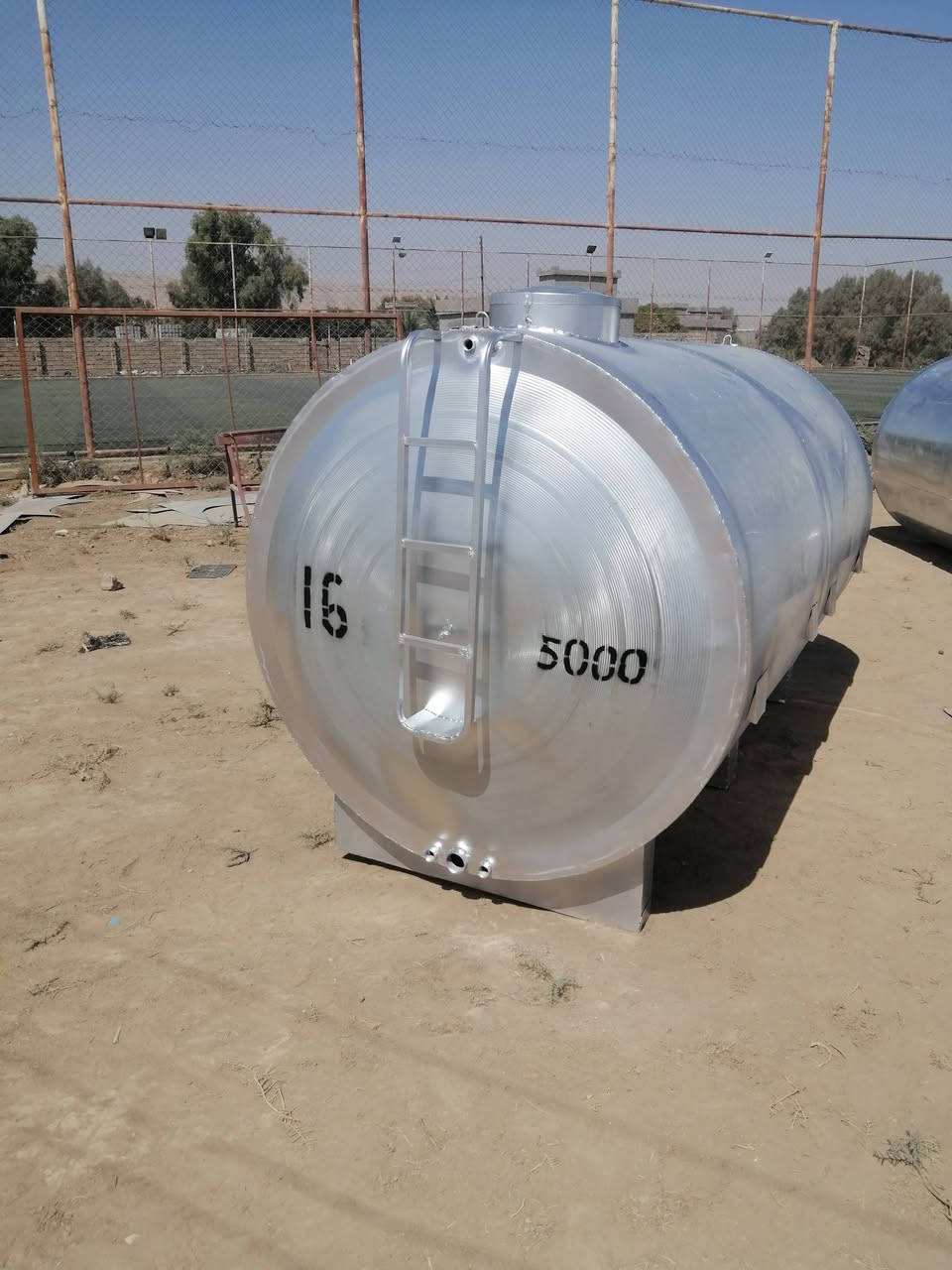 بسم الله الرحمـٰن الرحيم
يوجد خزانات للبيع واسعار مناسبه
شغل الشرقاط
يوجد 5000لتر گيج16
يوجد 5000لتر گيج18
يوجد 3000لتر گيج16
شرط سمك الحديد✅
شغل درجه اولى✅
شرط الغلونه✅
للاستفسار
***********
