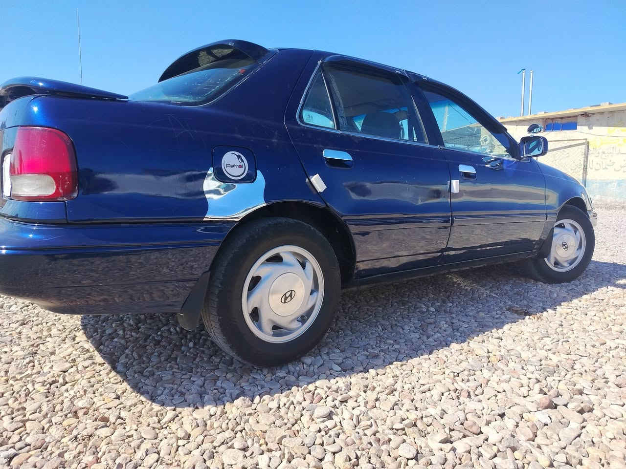 السلام عليكم الأنترا موديل ٩٤ رقم ديالى مشروع وطني سنويه ل٢٧ كير مكينه تخم تاير صدر تبريد تدفئه كله مكفول سياره شواصيها بدون قطرت لحيم والسعر ٣٤ بيهه مجال بسيط العنوان ديالى كنعان الرقم ***********
