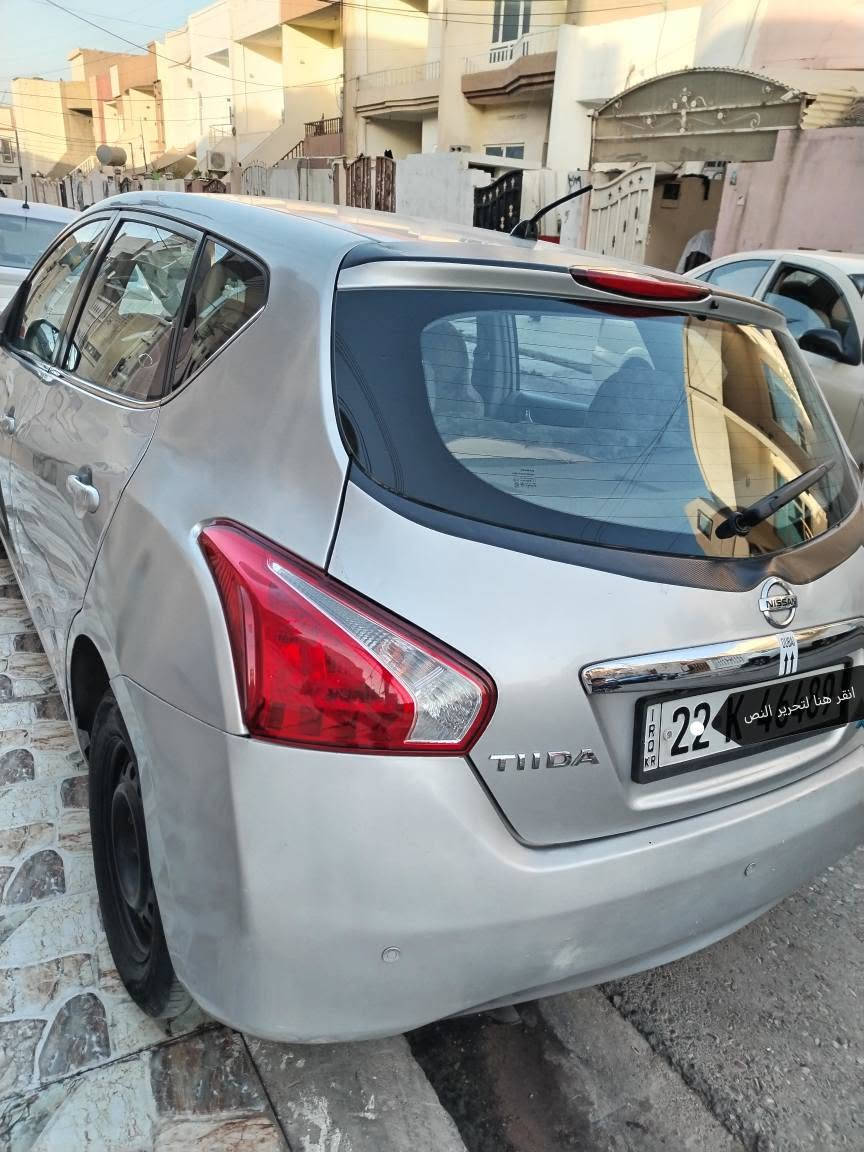 نیسان تیدا 2016 خەلیجی ڕەقەم و سەنەوی نوێ گێر مەکینە تەبریت بەشەرت پێش کەپس سێ پارچە پشتی سبوغ لەگەڵ یەک دەرگا. أربيل, العراق


**إذا كنت صاحب هذا الإعلان وتريد حذفه لأي سبب، رجاءا أرسل رسالة إلى الدعم الفني**