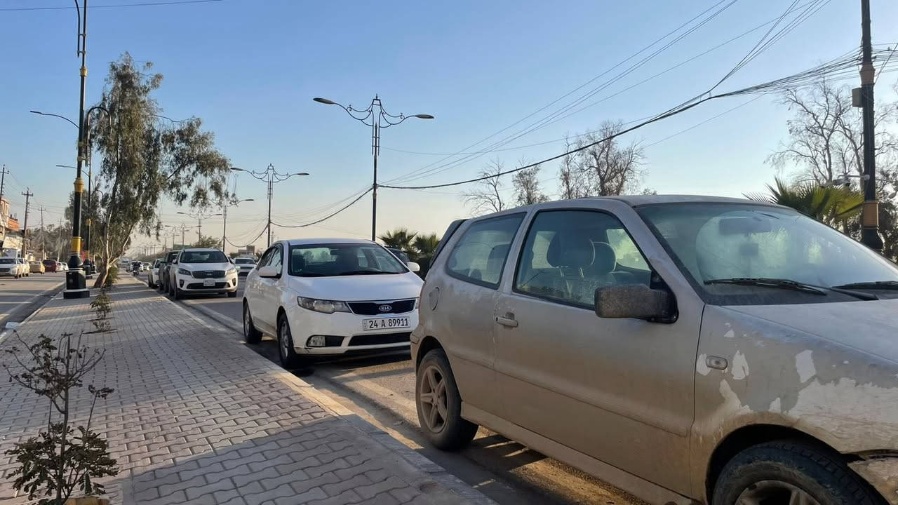 السلام عليكم
سيارة كولف بولو نفخ تك باب للبيع
رقم فحص نينوى
سنويه بيضة
كير ومكينه شرط..محور  تويوتا يارس
طخم تايات جديد
باتري جديد
بدون كوبون بانزين
لون رصاصي
 شرط التحويل فقط 
السعر ٢٢ ورقة وبيها مجال 
تبريد تدفئة
 بيها ملاحظات بسيطة تعال وتدلل
اي استفسار  ***********
