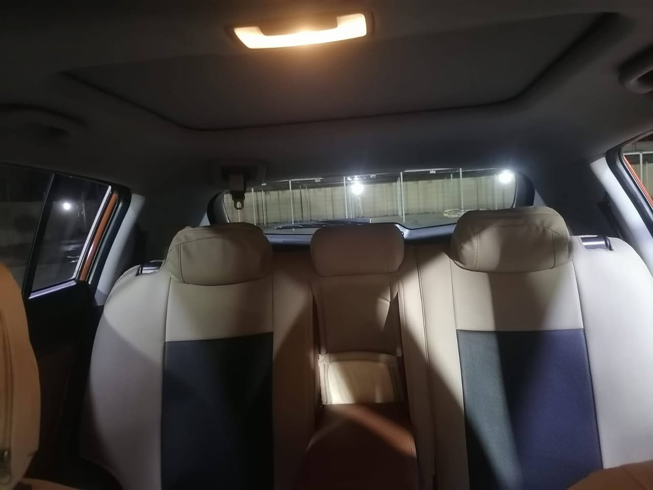 سبورتج للبيع موديل 2014

لون مميز خليجي 

محرك 2000 دوش 

فول مواصفات

تنتا قطعتين

بيها باب مبدل عكس السائق فقط. 

سيارة حلوة ونظيفة 

رقم بغداد جديد دولي

السيارة بأسمي وتحويل ثاني يوم بعد البيع

سيارة مرتبة وجاهزة من تدفئة وتبريد. 

عنواني بابل 

السعر 153 مجال بسيط حك الجية

للتواصل أتصال فقط 

***********
