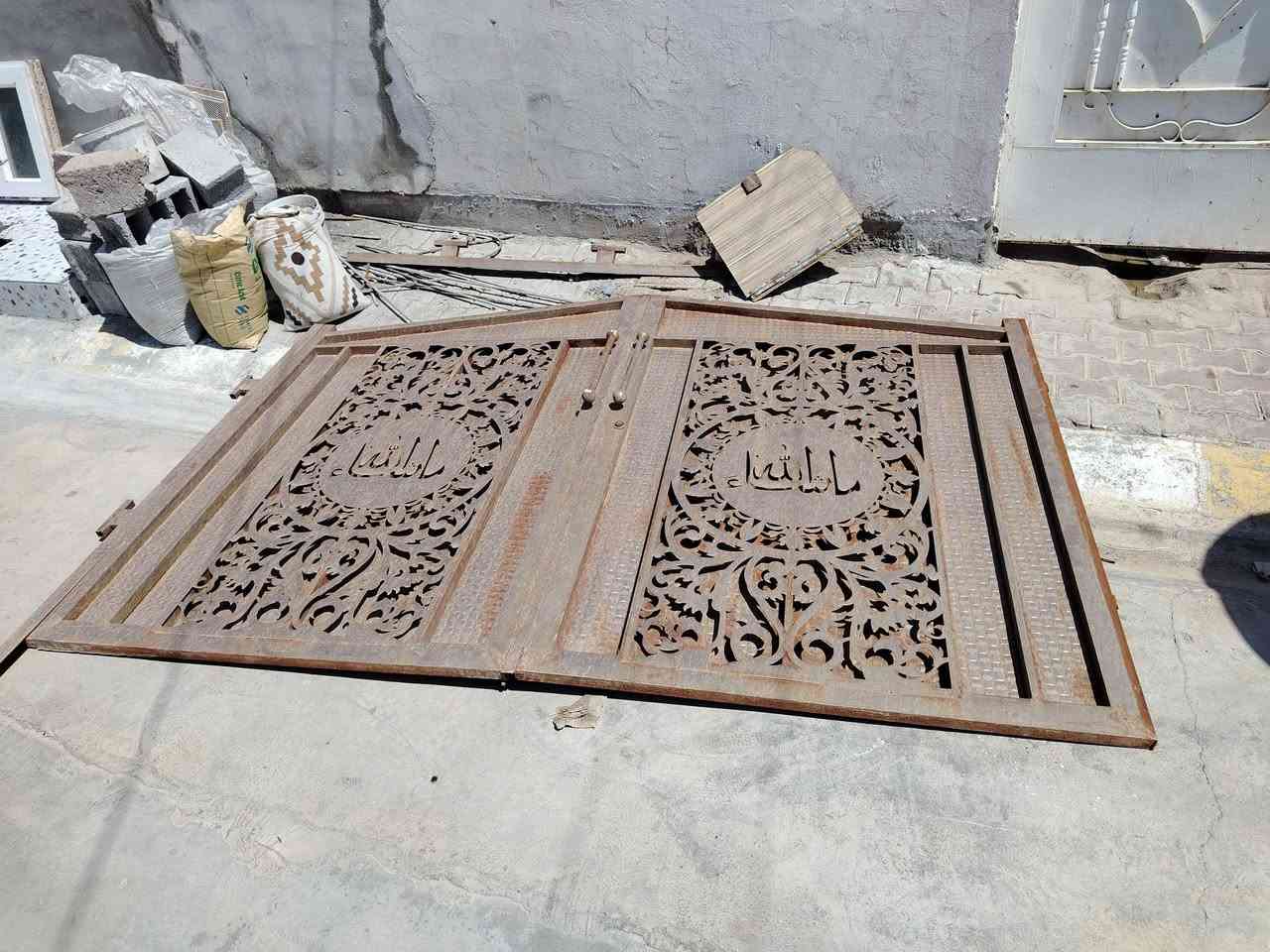 للبيع سعره ٢٠٠(***********)
