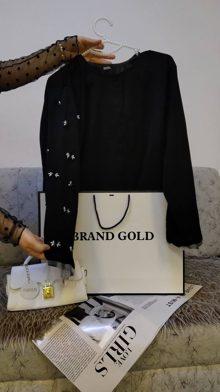 كويتي ✨ متوفر عن Brand Gold 

سعر 35 فقط ✨
،،
#توصيل جميع المحفضات متوفر 🚘

،،

،#صاية #صايه #صاية_ورد
#صاية_اقحوان #نقشة_ورد
#ملابس_نسائية #اناقة #لوك_ناعم
#ستايل_نسائي #موضة #ذوق
#فاشن #تنسيق_ملابس
#عبايات #صايات #ملابس_العيد


**إذا كنت صاحب هذا الإعلان وتريد حذفه لأي سبب، رجاءا أرسل رسالة إلى الدعم الفني**