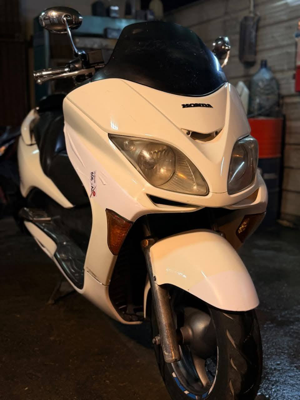 السلام عليكم دراجه فورزا للبيع 08 كير شغال دراجه نقره باي وقت سويس طوارئ شغال مكاني بغداد السعر مليون ***********
