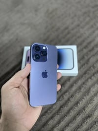 للبيع فقط 💸  14 برو   ذاكره 256  بطاريه 87  دبل سيم   CH  فول نضافه جل...