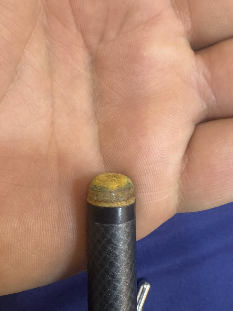 كيوب بليارد كاربون فايبر جديد ما مستخدم نضيفه قطعه حلوه ونضيفه


**إذا كنت صاحب هذا الإعلان وتريد حذفه لأي سبب، رجاءا أرسل رسالة إلى الدعم الفني**