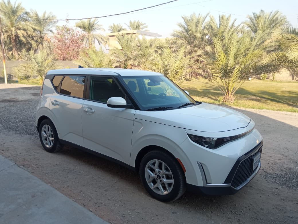 كيا صول موديل 2023 وارد امريكي
محرك دوش حجم 2000

مواصفات السيارة رادارات امامي جانبي وخلفي
توقف ذاتي  وقيادة ذاتية وتحديد مسار ونقط عمياء
وشاشة كبيرة تدعم كاربلي
وفول تحكم ستيرن 
رقم بابل سنويه بأسمي لغاية 2030 ماشيه ٣٢ الف
مابيه قطرة صبغ
سياره ع وضع الشركه نضيفه وياها صورها من خارج العراقً


**إذا كنت صاحب هذا الإعلان وتريد حذفه لأي سبب، رجاءا أرسل رسالة إلى الدعم الفني**