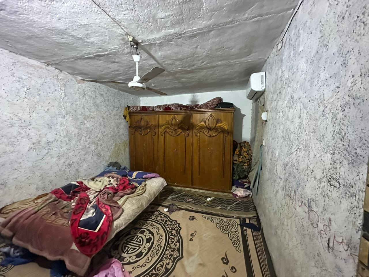 دار للبيع منطقة ال معالي زراعي
مساحه 200 متر بناء بلوك وعكاده
يتكون من 3 غرف برانيه مطبغ برانيه
شارع تبليط مجاري ماي كهرباء 
للأستفسار ↙️⬇️↘️التواصل 
🏠🏠🏠🏠🏠🏠🏠🏠🏠🏠
#مكتب_السراج_للعقارات_و_المقاولات
***********📞
📍عنوان المكتب 📍السماوة _تقاطع الحيدرية _محلات ملعب المثنى
