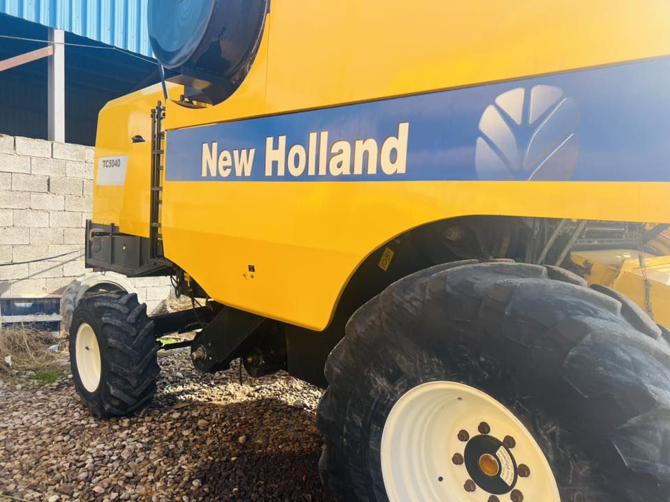 السلام عليكم
حاصدة قايش  موديل 2020
أربعة بلم  
مكفولة من الفطر واللحيم 
كير ومكينة واكسل بالشرط
سجينة الاحتياط ما مستخدمة المرأة 

عداد العمل 1500ساعة
 سنويه و رقم أربيل 
العنوان واسط الزبيديه 
شركه الحاج ستار جباره الشمري

***********
