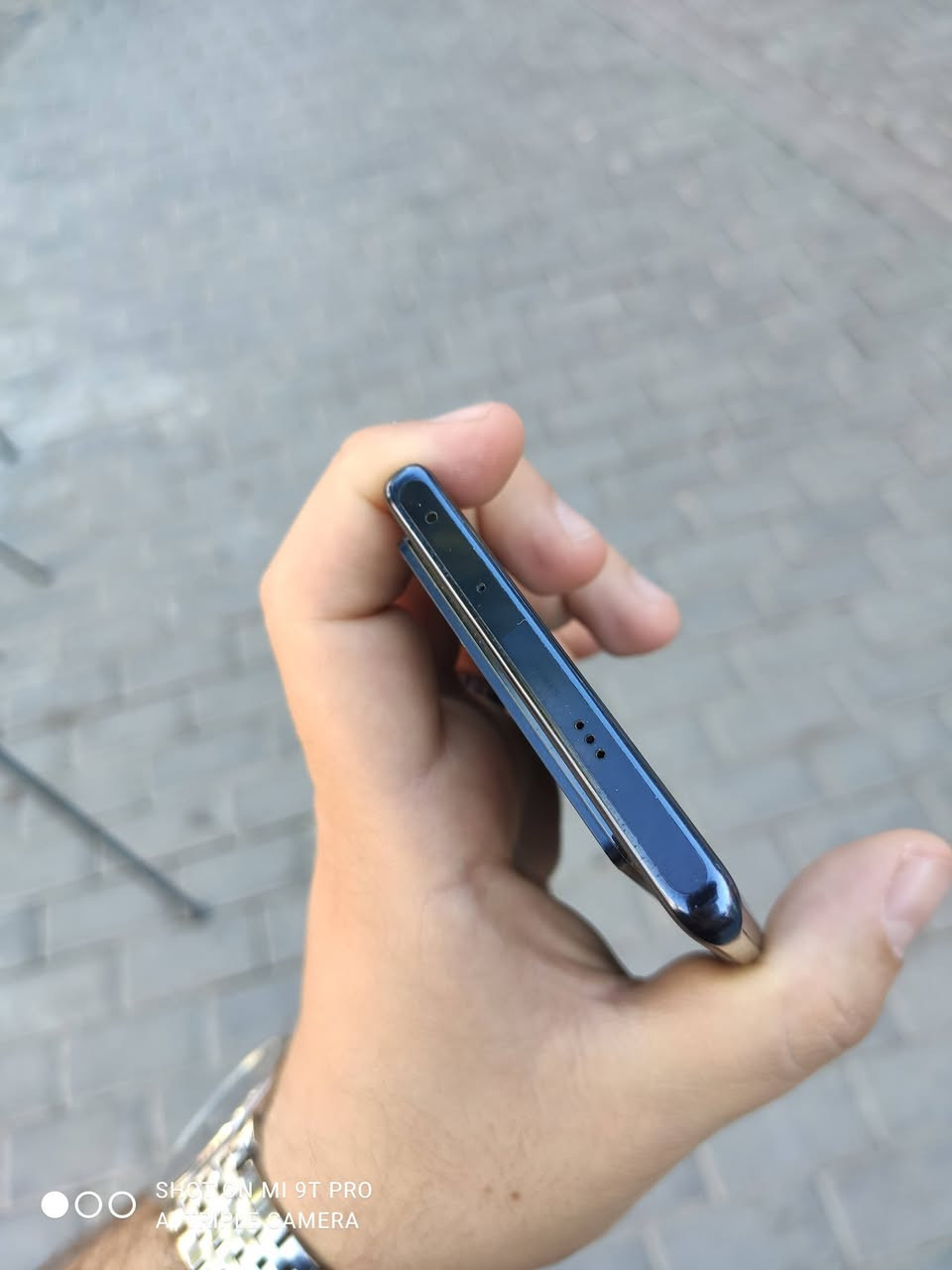 انفنكس نوت40بروو بدوون ملحقات
رام12+12 دبل سیمکارت256گیگا شاشە امولید 120هرتز  بطاریە5200 ملي امبیر جهاز ممفتوح ابد ابد    سعر195الف  توصیل مووجوود


**إذا كنت صاحب هذا الإعلان وتريد حذفه لأي سبب، رجاءا أرسل رسالة إلى الدعم الفني**