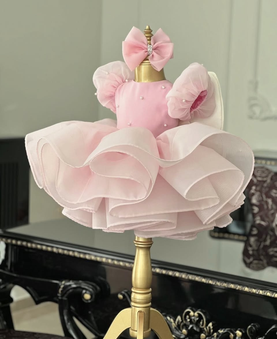 مرحبا بنات بدله بنتي خذتها ١٣٧ أريدها ٨٥ قياس ٢/٣ سنه تخبل تخبل بالحقيقه كلششش فخمه


**إذا كنت صاحب هذا الإعلان وتريد حذفه لأي سبب، رجاءا أرسل رسالة إلى الدعم الفني**