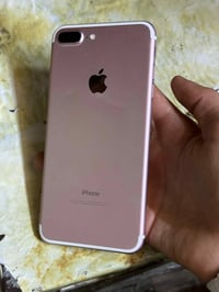 ايفون ٧ بلاص  ذاكره ١٢٨  بطاريه 80بلادي  فول  سعر ١١٥ 07867436354