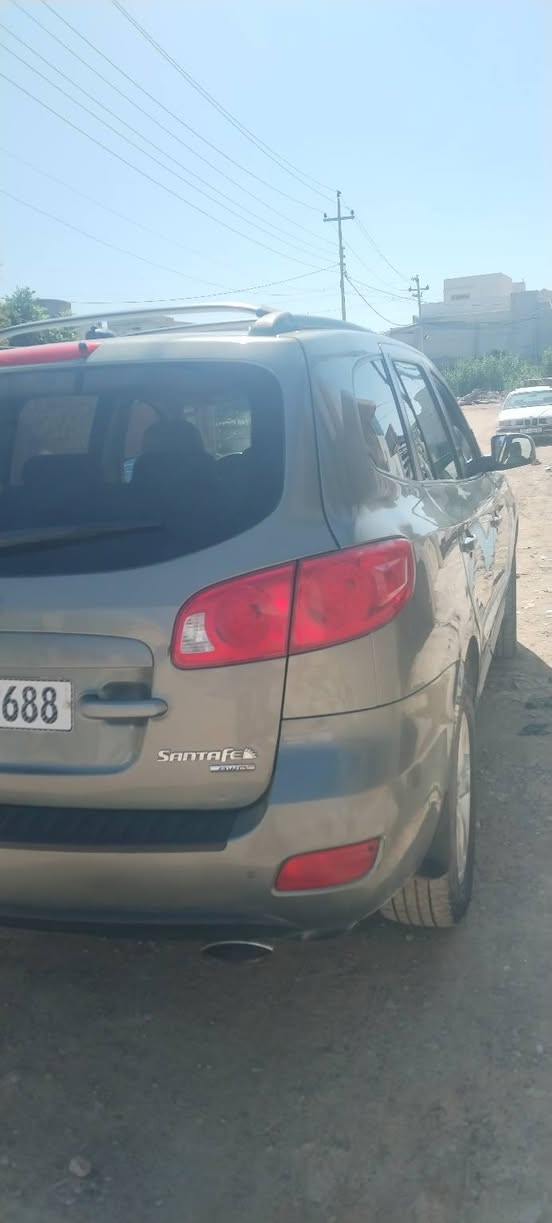 للمراوس سنتافي وضع شركه بدون ضرر جديده تبريد 🥶ثلج نينوئ بسمي اذا اكو اللنتره اعارض واخذ فرق،، داخلها امغلف كامل،، الاتصال ***********
