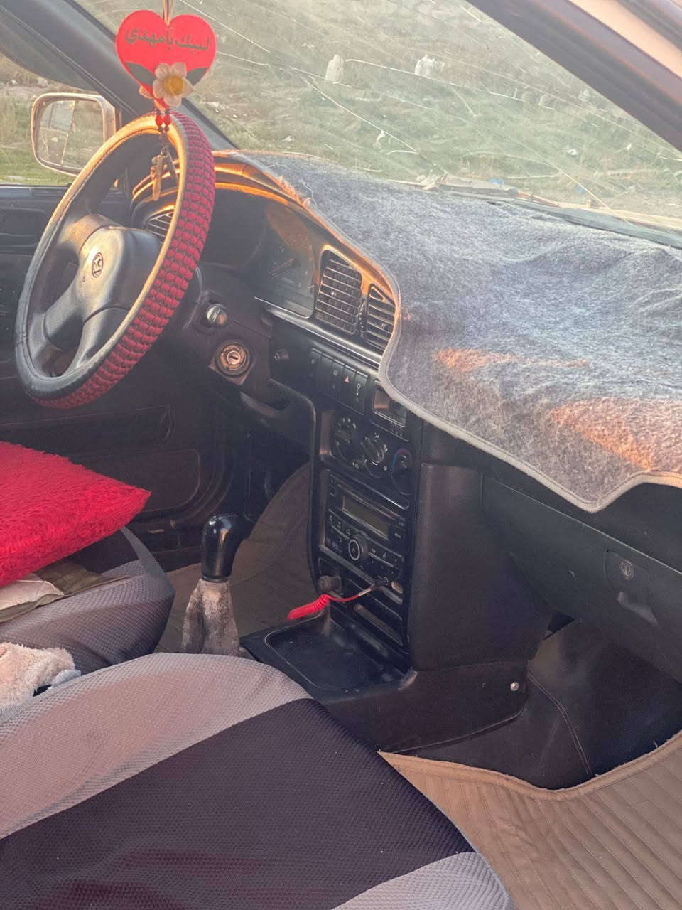 سلام عليكم النترا موديل 1994كير ومكينه حاويه كهربائيات كلهه شغاله فرممات كله جديده سياره مصبوغه جماليه سعر 30 بيها مجال  مكاني ديالئ بعقوبه للاتصال ***********
