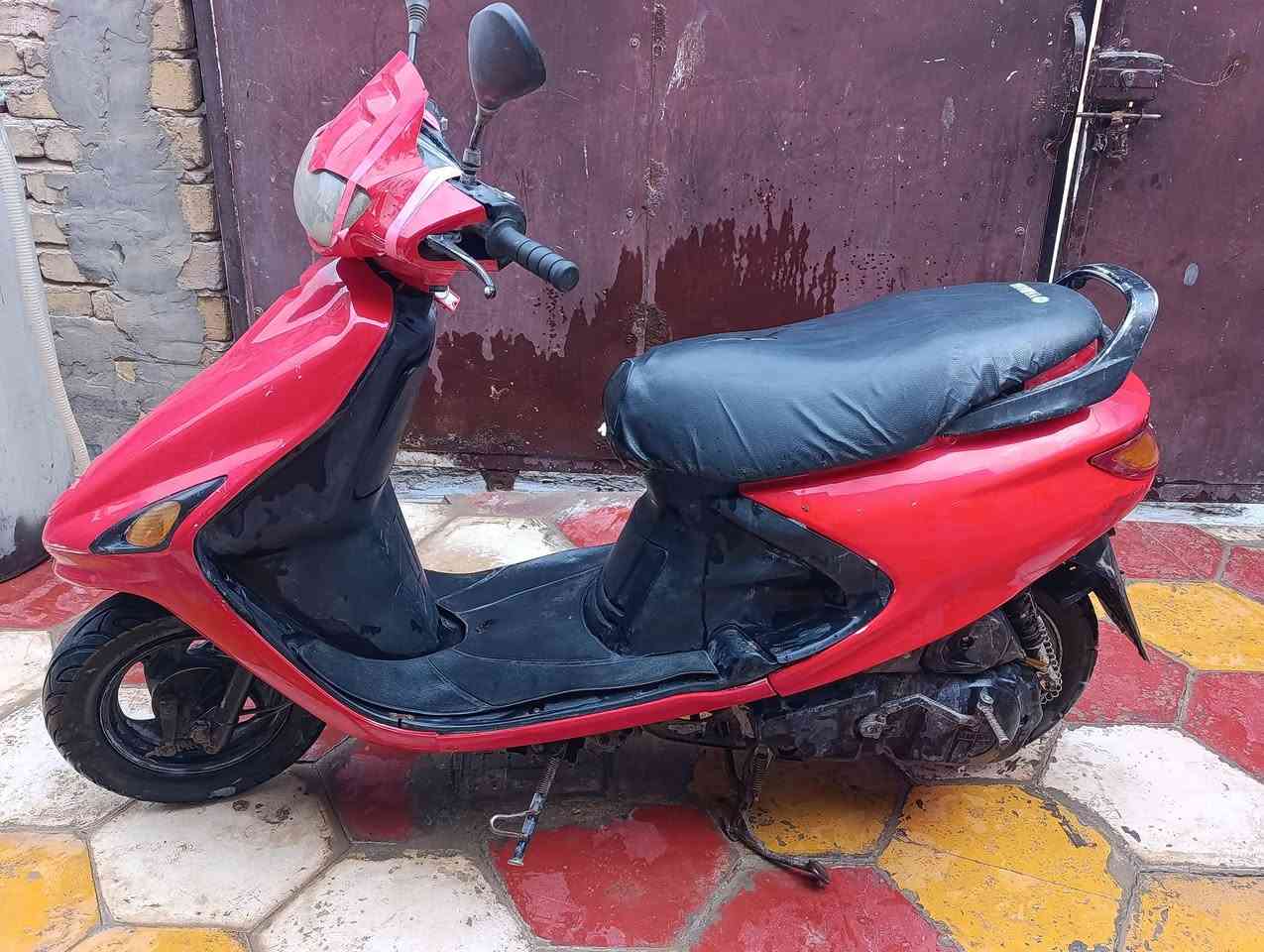 دراجه فراشة للبيع مكينه مفتوحه ومجفته قبل شهر وهسه خير من الله كهربائيات شغاله اشاير كلوب عالي وناصي باتري جديد قبل اسبوع مبدله  تاير خلفي جديد سلف شغال وهندر شغال  
بابل القاسم حي العسكري ***********
250الف وبيها مجال  للشراي
