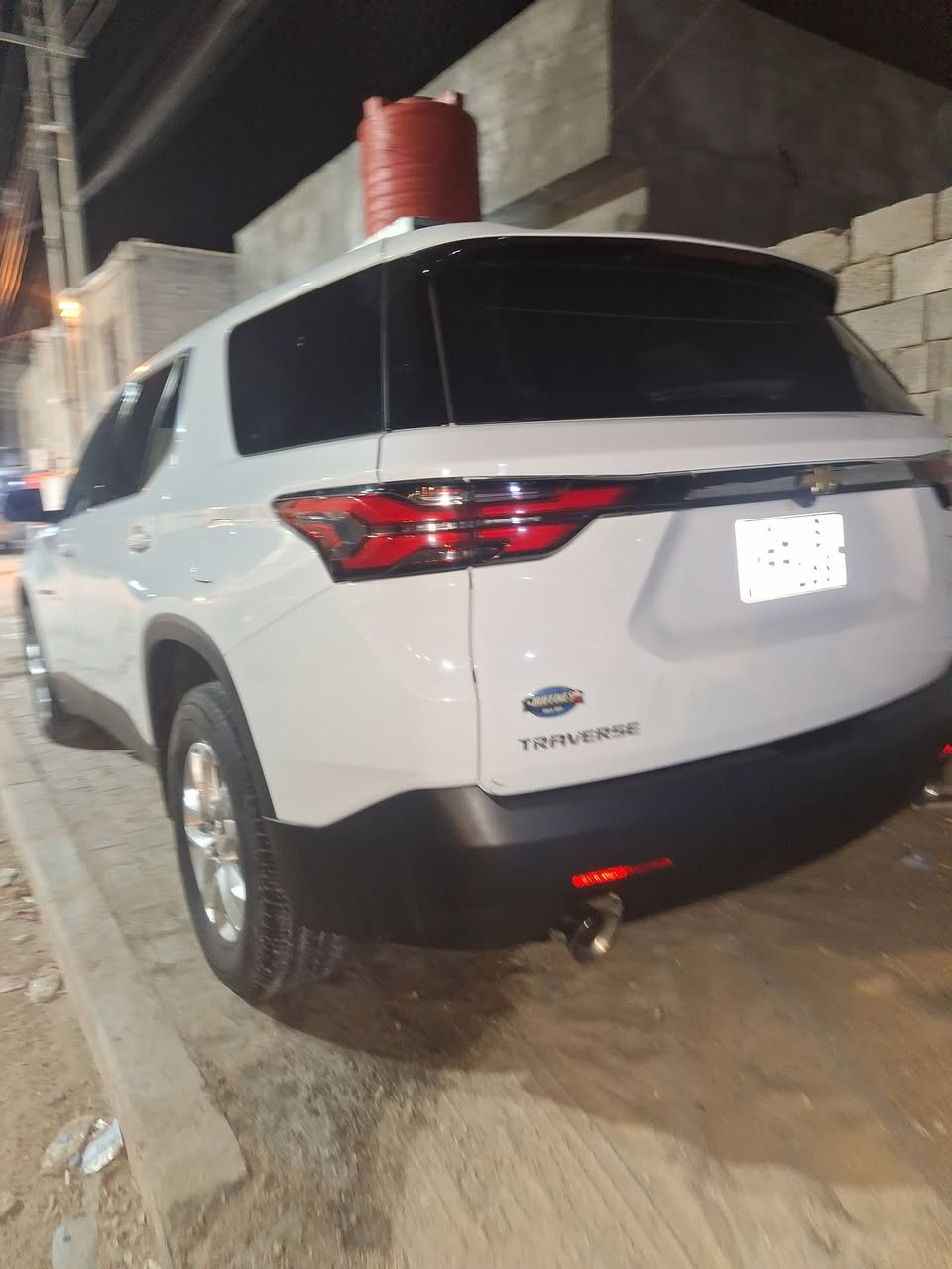ترافرس ٢٣ بسمي ٢٣٥ ماشيه ٥٧ الف ***********
