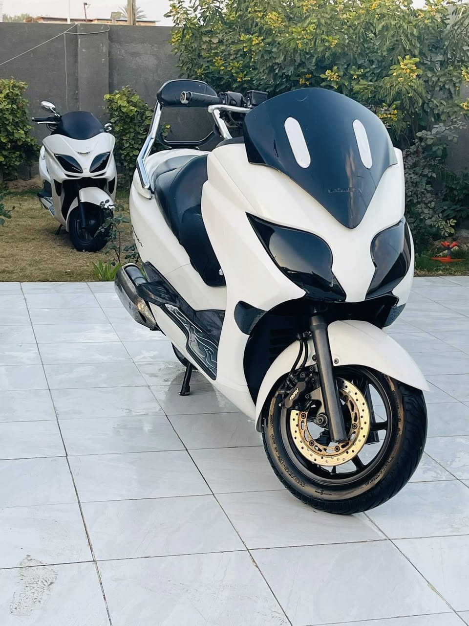 سلام عليكم فورزه 10 مكفوله كفاله عامه اوراق كامله مدفوعه كمرك جاهزه للترقيم دراجه بلاديه وجديده بصمه سويج طوارئ 
استاند حساس كلوب جنطه جك جنطه شلع معدل فول سبايدر 
بك لات كرستال شوته نيكل كهربائيات كله شغال اشاير عالي ناصي كله عله وضع شركه/

/مكان بابل توصيل 🚚/ سعر 13 ونص / ***********
