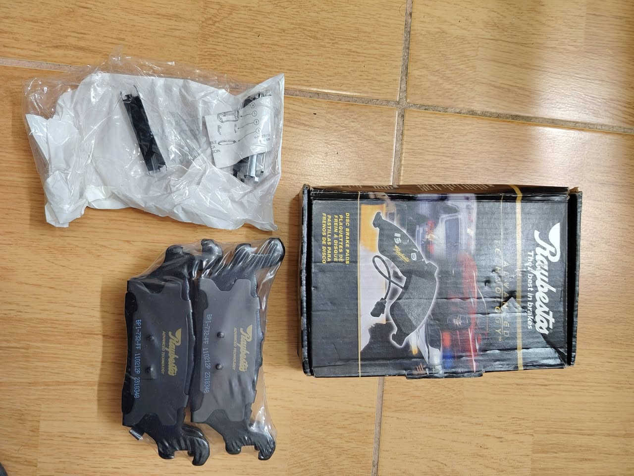 غراض همر h3 للبيع
“شباب، صديقي عارض عندي شوية أدوات احتياطية للهمر .. كلها شغالة بيها جديد وبيها مستعمل 
اللي يحتاج أو مهتم يراسلني خاص وأرتبله وياه 👍
موقع دهوك


**إذا كنت صاحب هذا الإعلان وتريد حذفه لأي سبب، رجاءا أرسل رسالة إلى الدعم الفني**