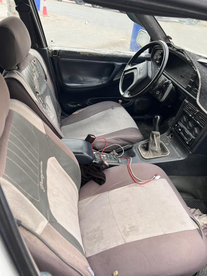 السلام عليكم برنس موديل 1994 
السياره بأسمي كير ومكينه كفاله
  كير عادي السياره خير من الله تبريد شغال
 السياره بيها تبديل الجاملغ الامامي عكس السايق مال حاويه شاده الها وبيها جاملغ جهة السايق مصلح 
مكان السياره بغداد ناحية الرشيد
السعر 37 وبيها مجال للطيبين
***********
