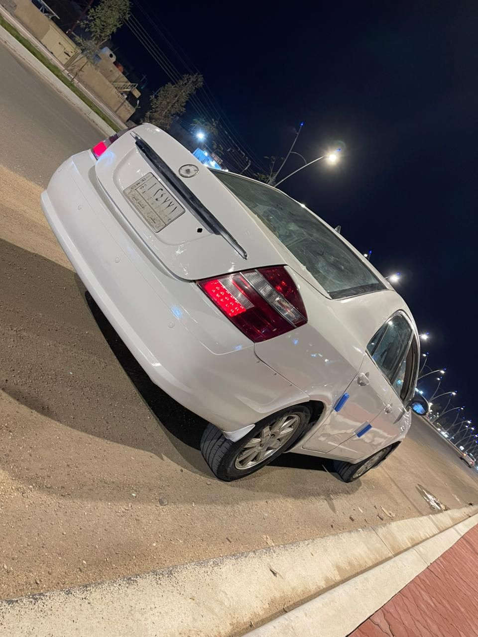 جيلي موبل 2013 مكينه وكير كورلا رقم بصره بيها صبغ حزام جماليه بدون ضربه تبريد شغال بس نقص غاز شرط تحويل مكاني بصره السعر 40وبيها مجال ***********
