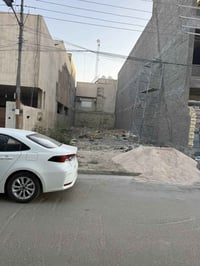 لاطباء مربع قلعه • ٢٢٨م • سند مستقل