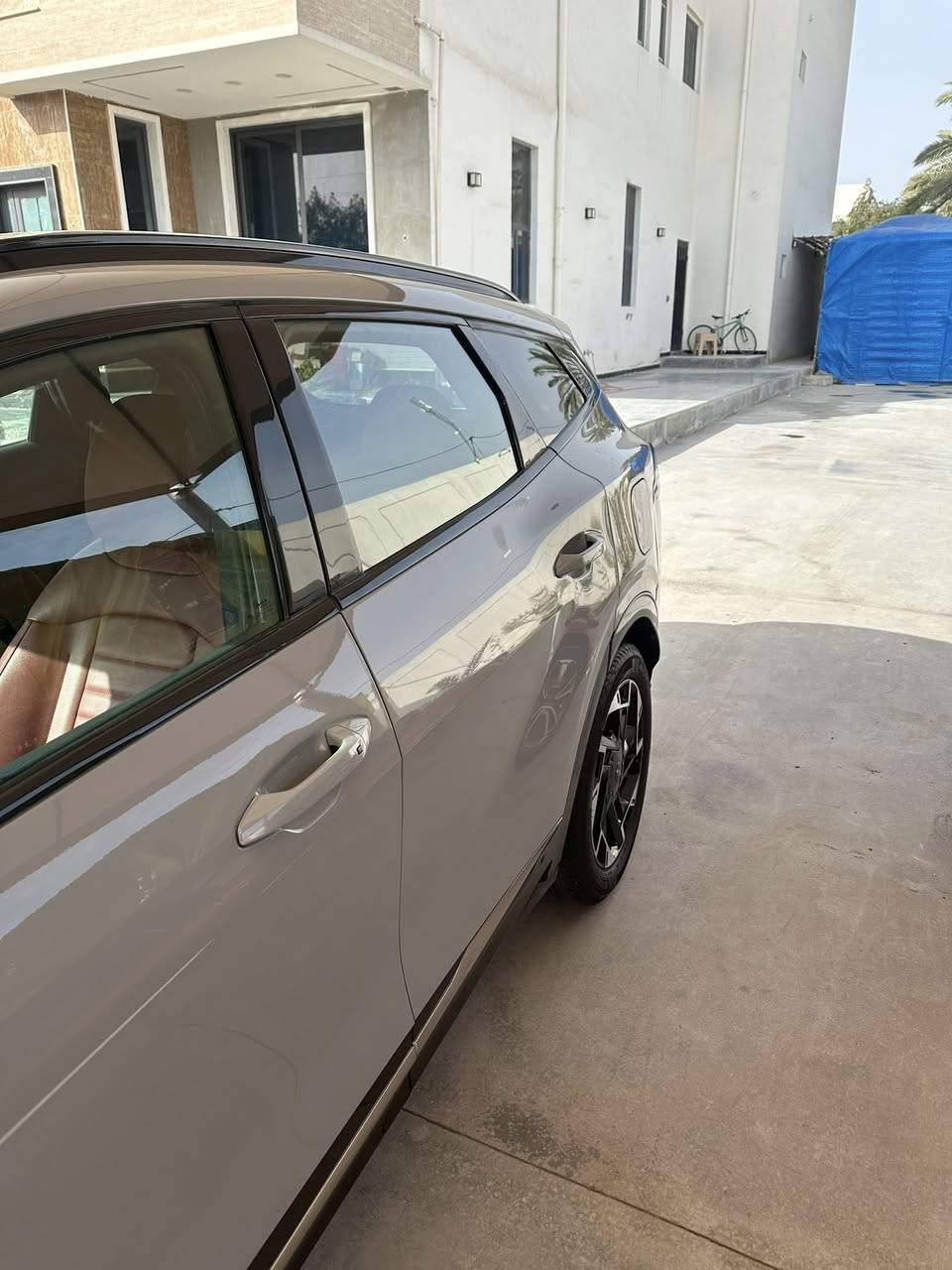 السلام عليكم
 للبيع كيا سبورتج 2024 
برستيج 4X

Kia Sportage Sx-Prestig 2024 2.5L

حجم المكينه : 2500     

             ماشيه:24 الف

           الايرباك : برده جهه السايق

الضرر : جاملغ خلفي فقط

#المواصفات

1. شاشه كبيره

2. بصمه

3.بنوراما 

4.تشغيل عن بعد 

5. كامرات 360

6. رادارات جانبيه

7. رادار امامي

8. لايتات لد 

9. بكلايت لد 

10. كشنات جلد لون احمر بلاد

11.هيترات بالكشنات حار بارد

12. ويل كب 

13.اشاير بالمري

14.كيجات دجيتل 

15. قطعتين تبريد 

16. تبريد بيانو 

17. تحكم 

18. نظام سبورت ايكو عادي

19. كامرات محيطيه5

20.ايقاف ذاتي اوتو ستوب

21.حساسات خلفي امامي

22. اوتو هولد 

23. نظام منحدرات 

24. كشنات كهرباء

25. شحن وايرليس 

26. كشافات

27.كشن السايق ميمري 

للاستفسار عن السعر اتصل وتدلل🟩

تفاصيل اكثر هذا رقمي ***********

مكاني بغداد الدورة
