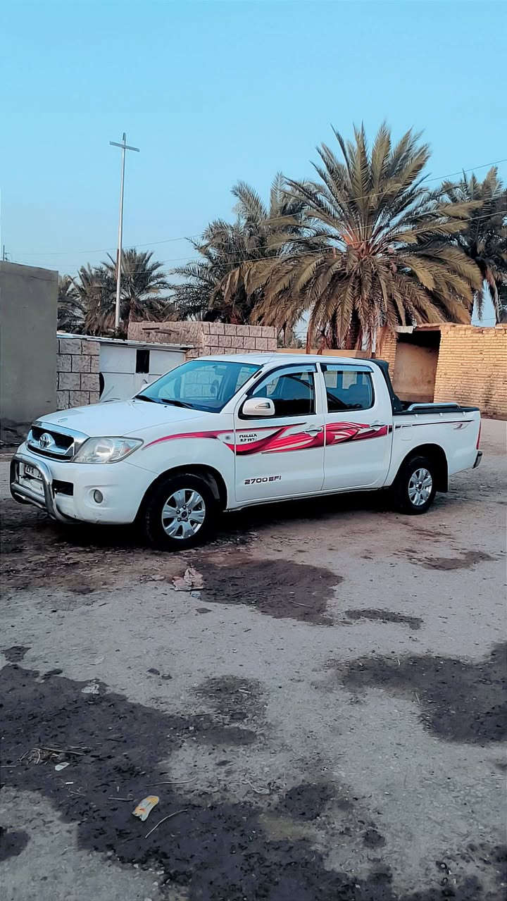 سلام عليكم فلاونزه 2010 سياره حلوه ونضيفه مكاني الدوانيه الشراي يتصل ***********
