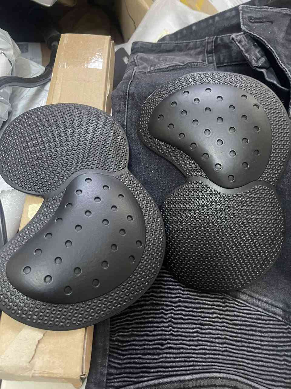 بنطرون خاص لاهل الدراجات وي الكسارات مالتها 
15 الف بس


**إذا كنت صاحب هذا الإعلان وتريد حذفه لأي سبب، رجاءا أرسل رسالة إلى الدعم الفني**