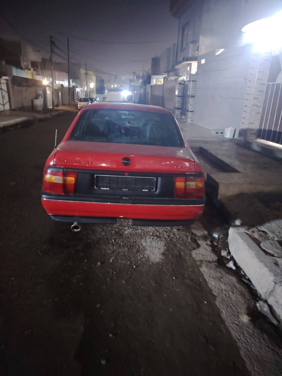 السلام عليكم
🚗 فكترا  موديل 91 حجم 16 رقم نينوى مسطره سنويه لل 31 كابون بيها محرك او گير شرط مطوزه حزام للجماليه 
السعر $ 32  بيها مجال بسيط واتساب ***********
