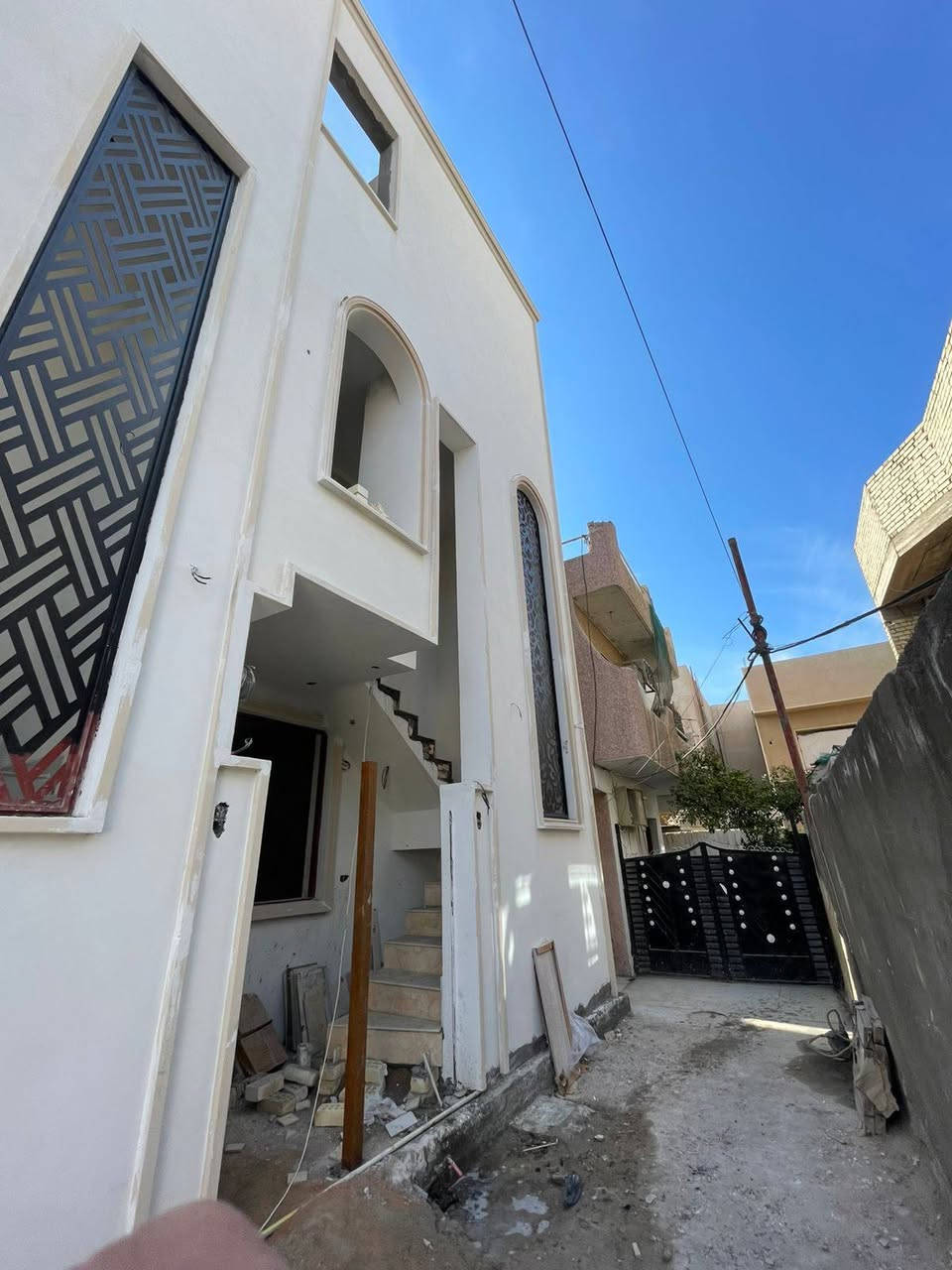 للبيع بيتين بناء جديد حاليٱ تحت التشطيب غزاليه شارع مجمع السويسري يصلح للستثمار لكونه وحده منفصله مساحه البيت الواحد ٧٠ متر سعر البيت إذ جان واحد ٢١٥ أما إذ ثنينهن٢١٠ الموقع البيت قرب أسواق جوز ولوز ***********  متواجد واتساب وخط
