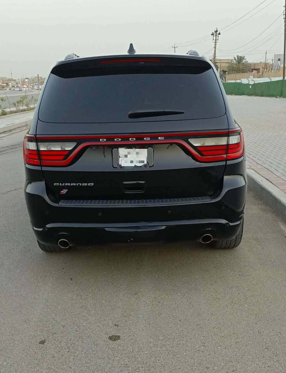 السلام عليكم 
Dodge Durango 2023 
فئة R/T MAX V8 
بدون رقم بدون رقم تترقم بغداد وجميع المحافظات عدا الإقليم 
فول مواصفات رادار امامي حساسات أمامية وخلفية دخول ذكي بصمه ابواب بصمه تشغيل 
نقطه عمياء فتحه سقف شاحن لاسلكي شفتات ستيرن شاشه كبيرة كامره دواره صندوق كهرباء 
كشنات جلد تدفئه تبريد & كهرباء وباقي المواصفات معروفة 
اخواني الاعزاء بالنسبة الى الحادث خابرني ادزلك حادث وتدلل 
رقمي ‏‪***********‬‏

