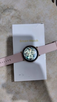 ساعة ذكية • سعر لكل قطعة