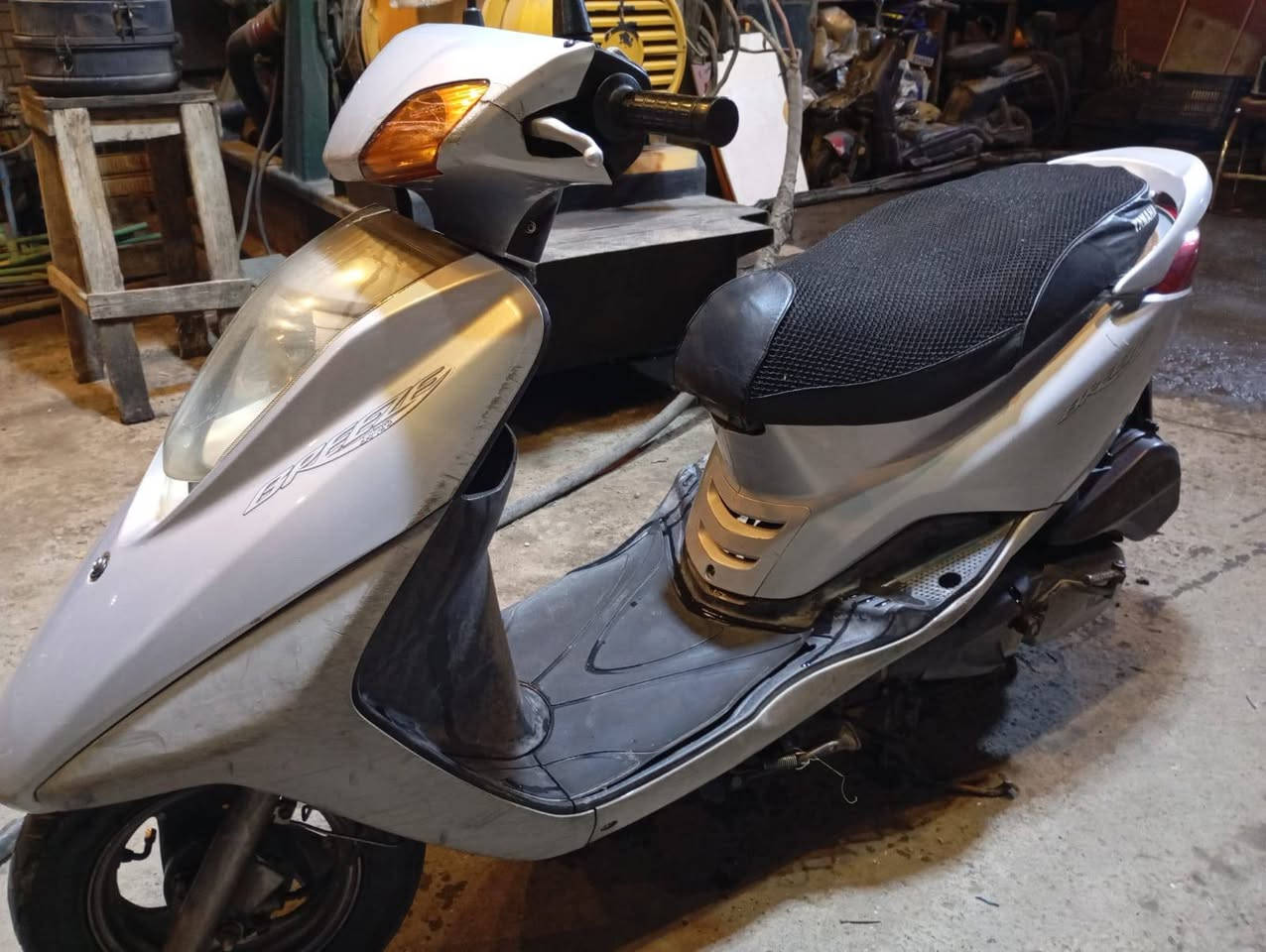 دراجة بريز كابريتر للبيع فقط
دراجة مال رمبه 
دراجة كله بلادي 
السعر 900بي مجال
العنوان بغداد مدينة الصدر 
الشراي يتصل *********** واتساب
