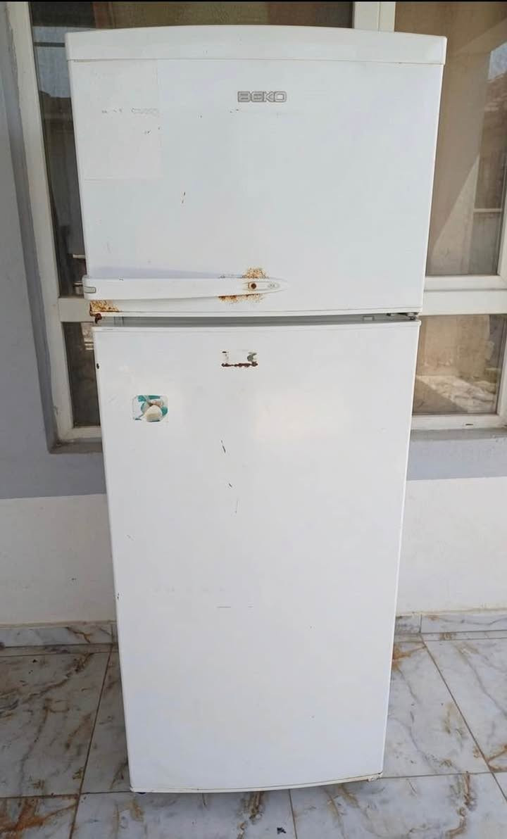 ثلاجة نضيفه مابيها اي عيب سعر65 بيها مجال . كركوك, العراق


**إذا كنت صاحب هذا الإعلان وتريد حذفه لأي سبب، رجاءا أرسل رسالة إلى الدعم الفني**