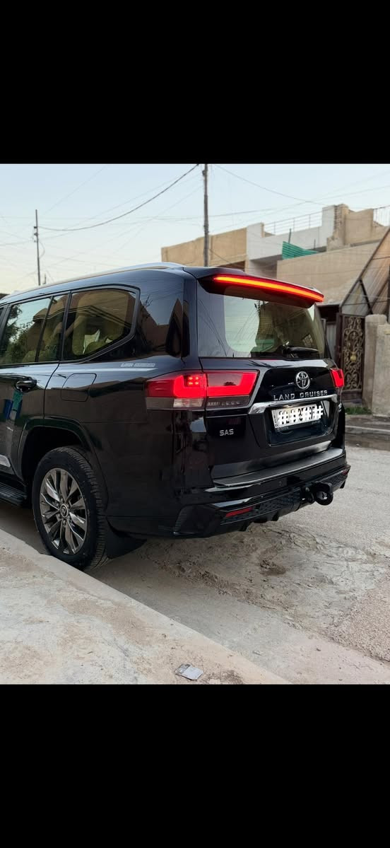 لاندكروز جي اكس ار لمتد
 خمس كامرات  360 
حساسات امامي خلفي  360 
شمعه بلاديه 
لحايه بلاديه
 ثلث شاشات 
موصفات لاندكروز معروفه السياره كله بلاديه سونره موجود. 
ماشيه 70000 الف 
رقم اربيل السياره ب اسمي تحول وكاله اني حاضر  
سيرفس كامل
 دسكات جديده
 تخم تاير جديد 
بدون صبغ بدون بارد بدون تكحيل  بدون رصعه اي 
السونر موجود دز رساله ع الواتساب وادزه الك 

 اتصال  او واتساب ***********
*********** واتساب
