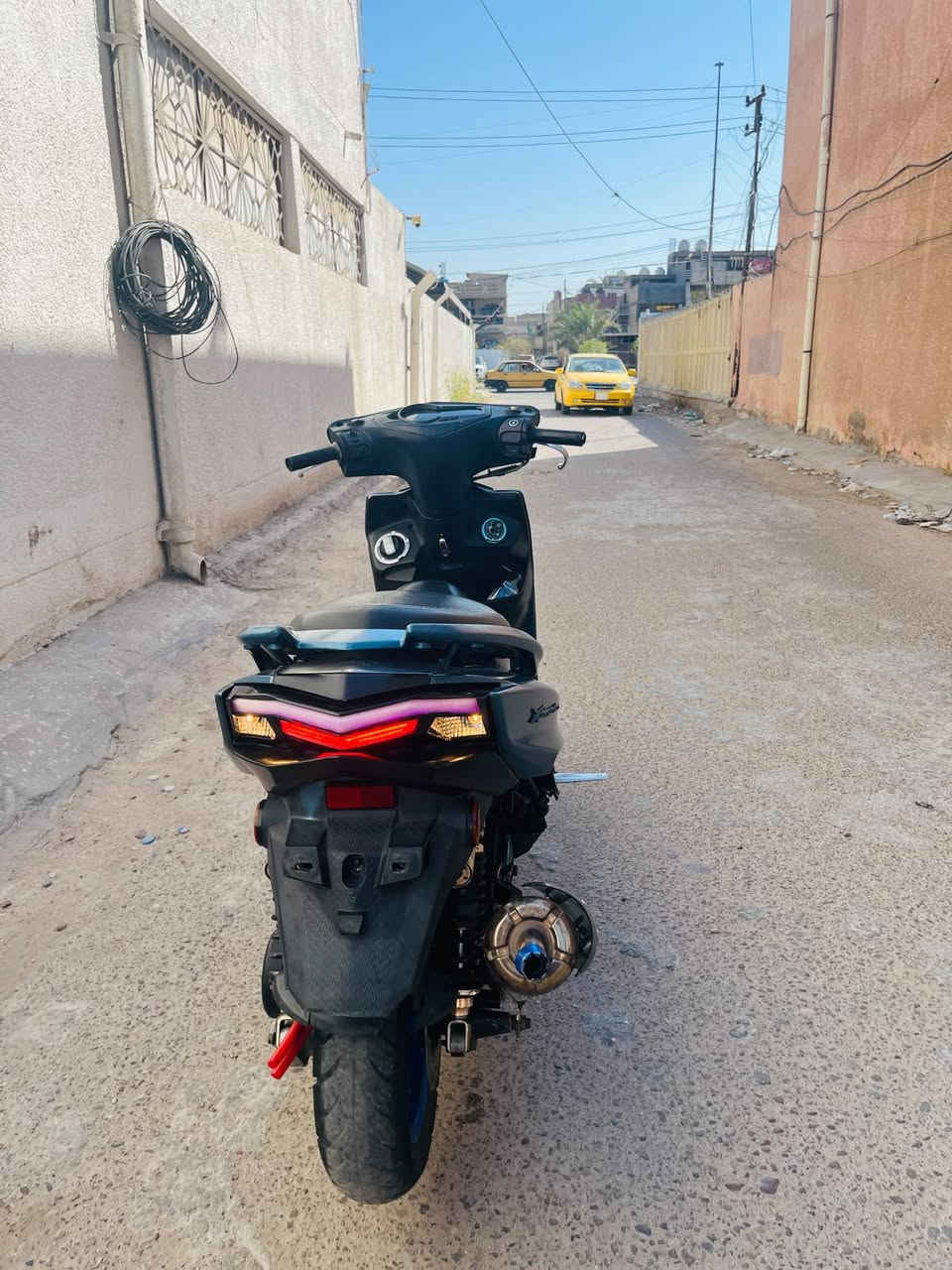 سلام عليكم دراجه لبيع سكنس شمعه يابني دراجه بيه هواي غراض ـ بغداد جميله ***********
