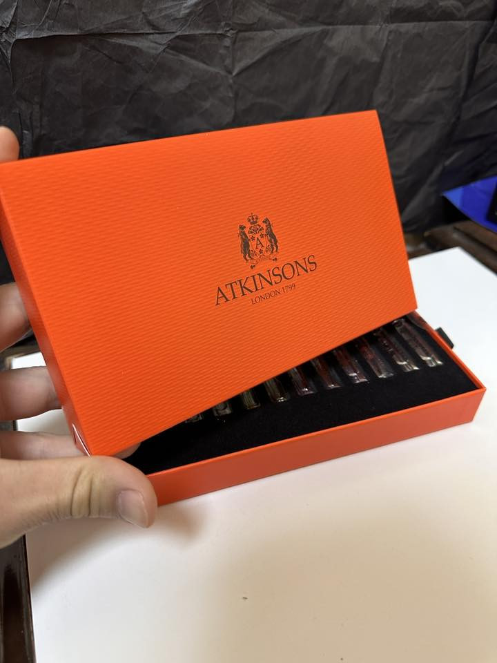 اجمل سیت من دار الفخم الملکي ATKINSONS
یحتوي ١٢ سامبل 
کل سامبل ١.٢مل 

العطور موجودة بیها :
-Born for eternity 
-Shine dispite everything 
-Platinum Blend
-44 Gerard Street
-24 Old Bond street 
-Oud Save the queen
-Oud Save the King
-Gold fair in mayfair
-The naptial bouquet
-Rose in wonderland 
-Tulipe Noire 
-Mint and Tonic

السعر
٣٠ الف فقط 🔥🔥

کمیة موجود✅

توصیل لکل محافظات العراق 📦🚚


**إذا كنت صاحب هذا الإعلان وتريد حذفه لأي سبب، رجاءا أرسل رسالة إلى الدعم الفني**