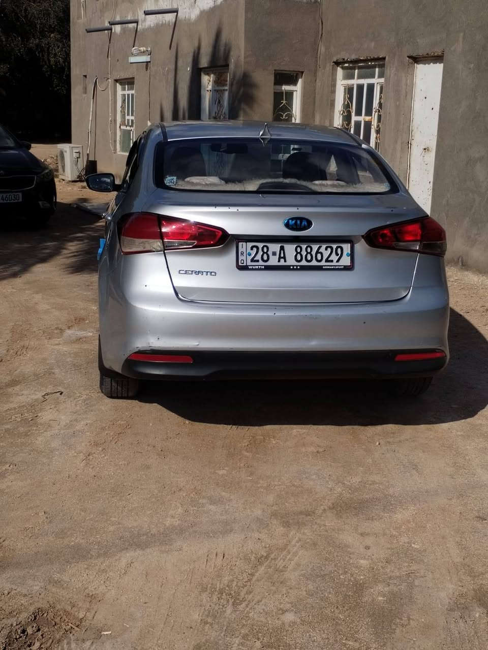 سيراتو ٢٠١٧ اثنين قطع صبغ اثنين تبديل بدون عابر ماشيه ١٦٠ مكينه كير تبريد حداديه شرط السعر ١١٧
***********
