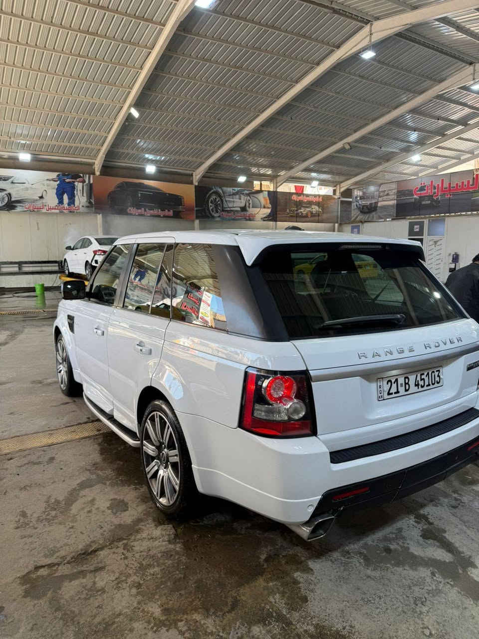 السلام عليكم ورحمة الله وبركاته/// بيع او مراوس 
رانج روفر 2012 سبورت فول 1/1  خليجي وكالة سردار اوتو باي كرافت اعلئ شي
السيارة جديدة وماناقصهة سنوية باسمي تحويل ثاني يوم
مكينة V8 سوبر
السعر ١٦٥ ورقة
بيع او مراوس حسب القناعة الاتصال ***********
بغداد كاظمية الطائيين بغداد, العراق
