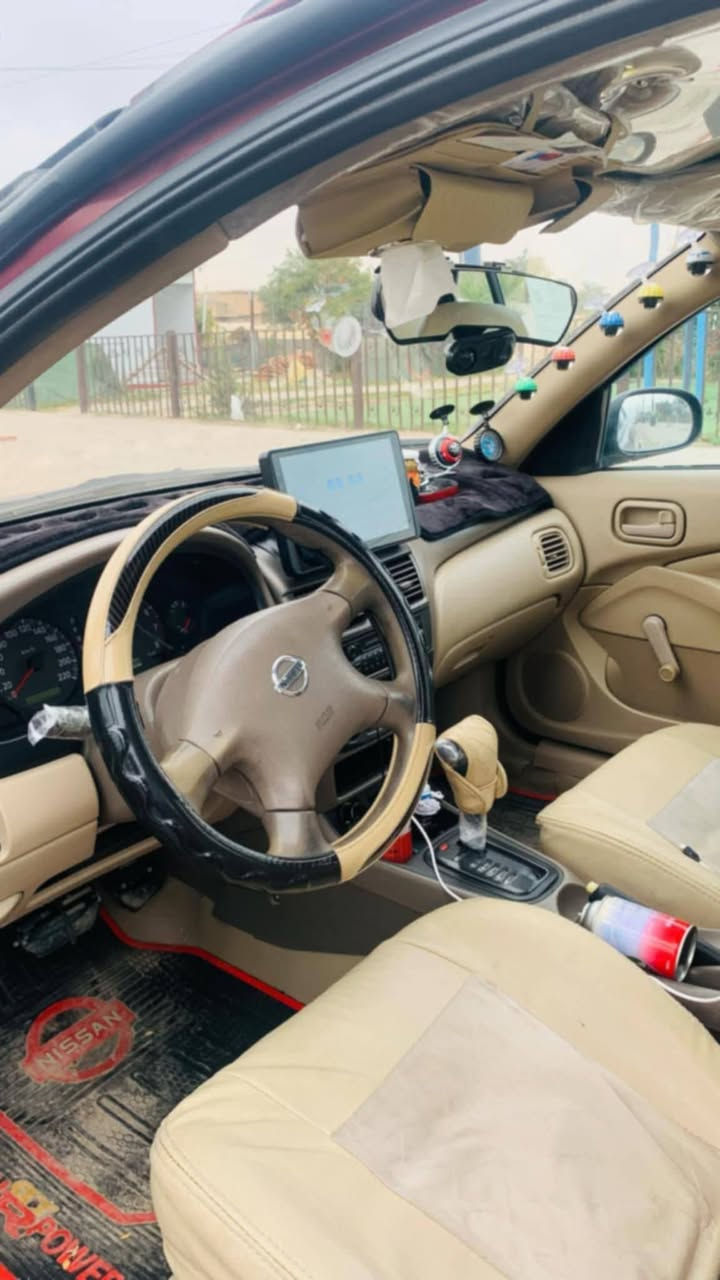 نيسان سني 2009 مكان السيارة بيجي السيارة بدون صبغ .....
رقم الهاتف ***********
