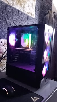 للبيع رقمي 07728160396  GPU 5060TI 16 GB PNY  CPU I5 14400F  RAM DDR5 ...