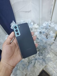 سامسونج S22 ١٢٨ • دكمه واكعه • خلفيه شق