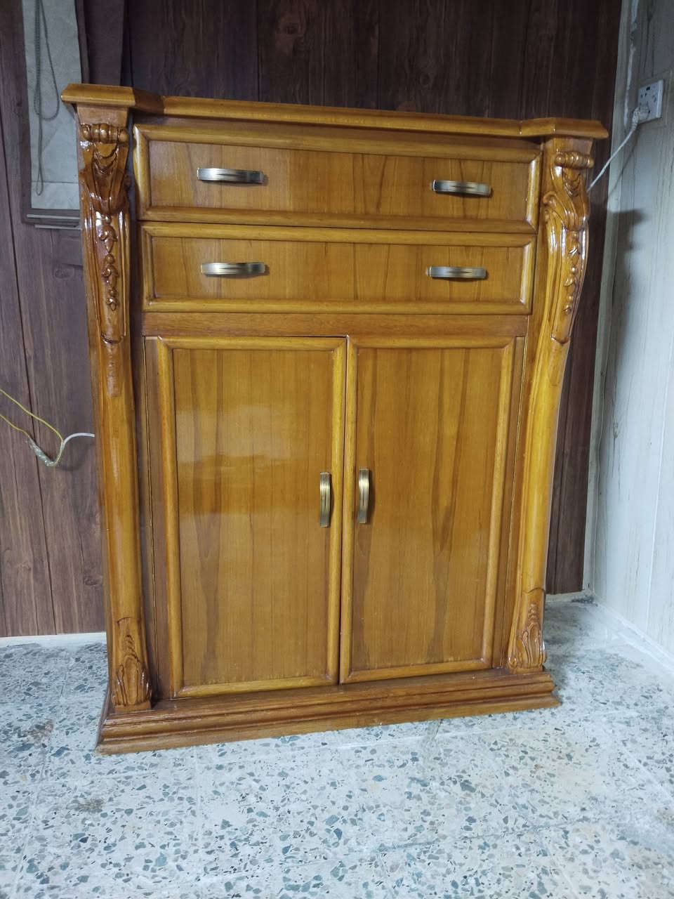 السلام عليكم غرفه نوم صاج عراقي تزكام شرط نظافه
استعمال 6 أشهر فقط  بغداد الزعفرانيه شارع المعهد 
 سعر 3.250 بيه مجال 
***********
