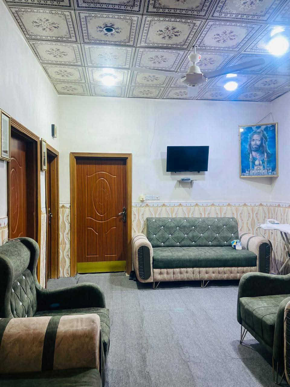 بــيـت 200م  🏠  قريب للشارع 
  🔹طابو زراعي سند 25  قرار محكمه
 🔸غرفتين - صاله - استقبال - مطبخ - صحيات -حديقه - كراج 
🔹 اساس صب - بناء بلوك   -  سقف صب  
🔹السعر 55 مليون 
🔻عنوان البيت ✅  الكوفه البراكيه شارع المطار القديم
 قرب صيدلية الالفه مكتب المنصوري للعقار ***********
