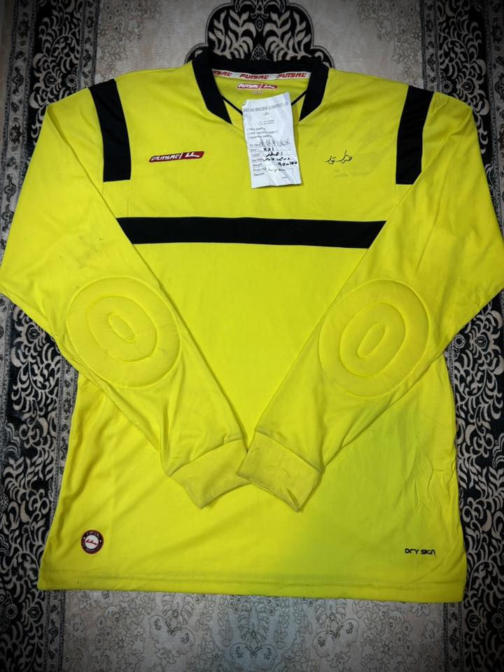 دريسات حراس مرمى بالة درجة اولى + متوفر اضافة اسفنج و تكبير حسب الطلب ، واتساب : ***********
